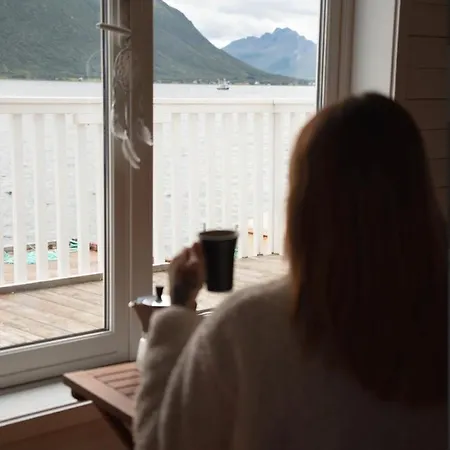 Arctic Ocean Pensión Skjoldehamn