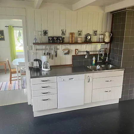 بيت ضيافة Arctic Ocean Skjoldehamn