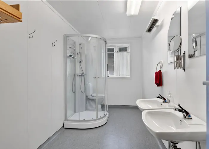 Arctic Ocean * Skjoldehamn