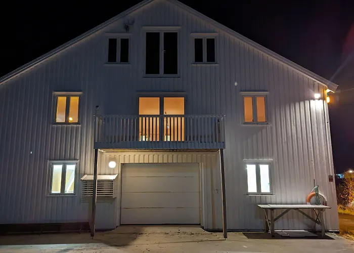 Arctic Ocean Skjoldehamn