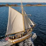 Arctic Ocean Penzion