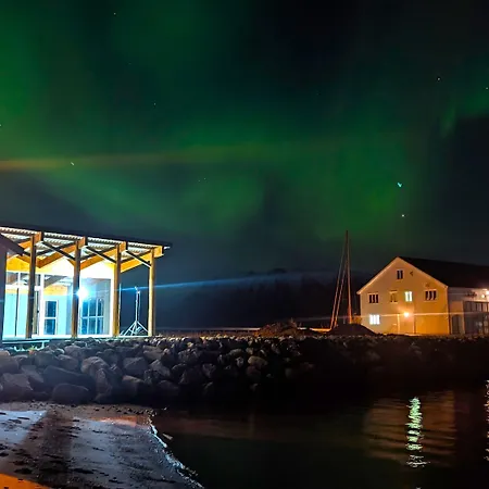 Arctic Ocean * Skjoldehamn